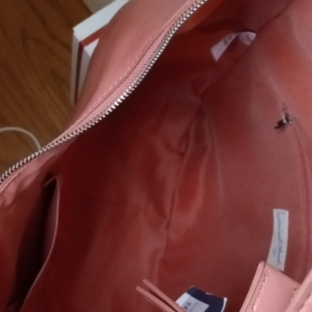 2 fer, large Universal Threads hobo-shoulder bag, NWT with full zip wallet, EUC